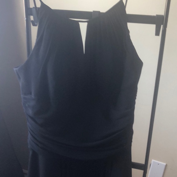 Black dress - Picture 2 of 3